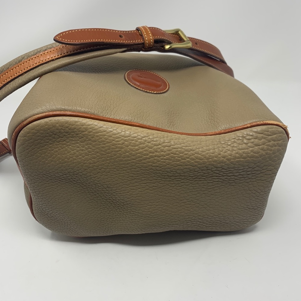 Dooney & Bourke Bucket Bag! - Picture 6 of 10